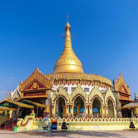 Rose Palace Hotel Yangon Exterior foto